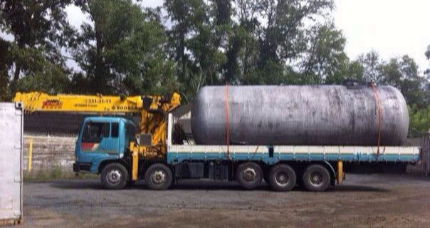 Перевозка негабаритного груза самогрузом грузоподъемностью 18 тонн стрела манипулятор 15 тонн в Назарово